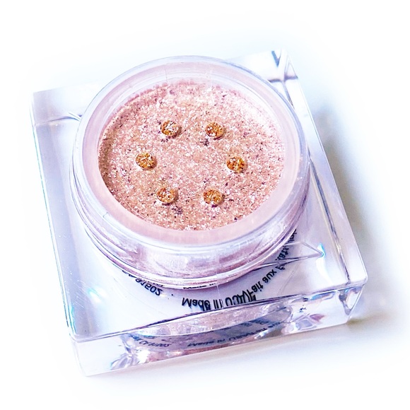 ARTIST COUTURE Spotlight Glitz Diamond Lights Finisher Highlighter Pink Silver - Picture 6 of 11